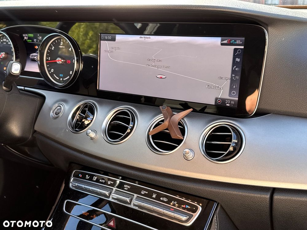 Mercedes-Benz Klasa E 300 de 9G-TRONIC Exclusive - 18