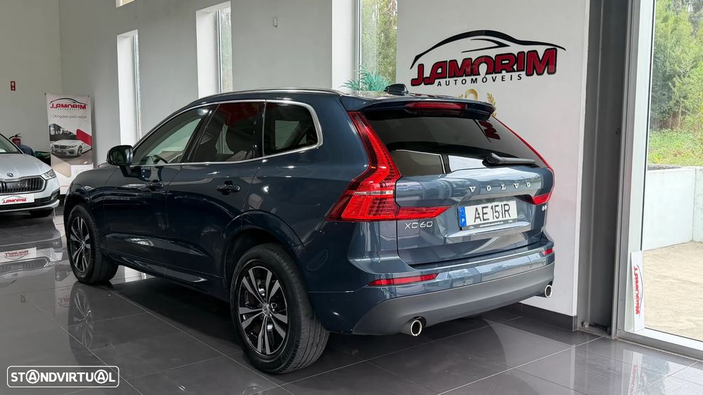 Volvo XC 60 2.0 B4 Momentum Plus — photo 4