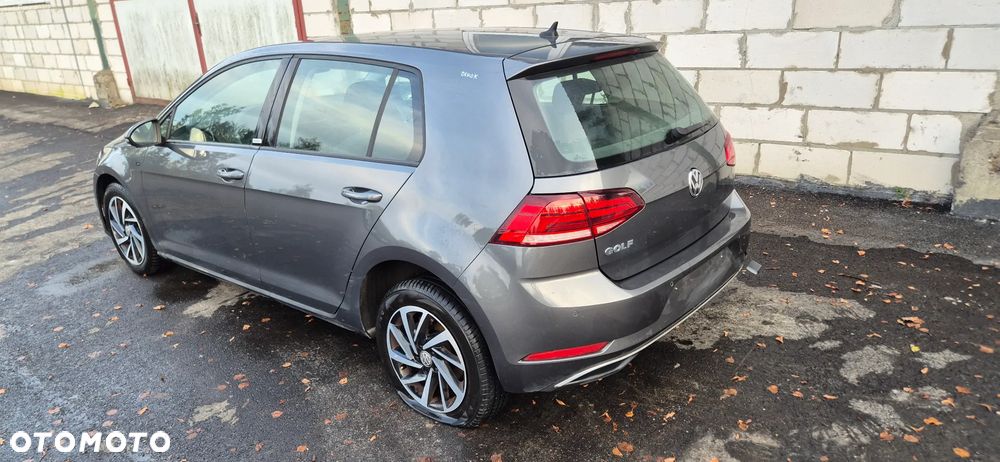 Volkswagen Golf - 15