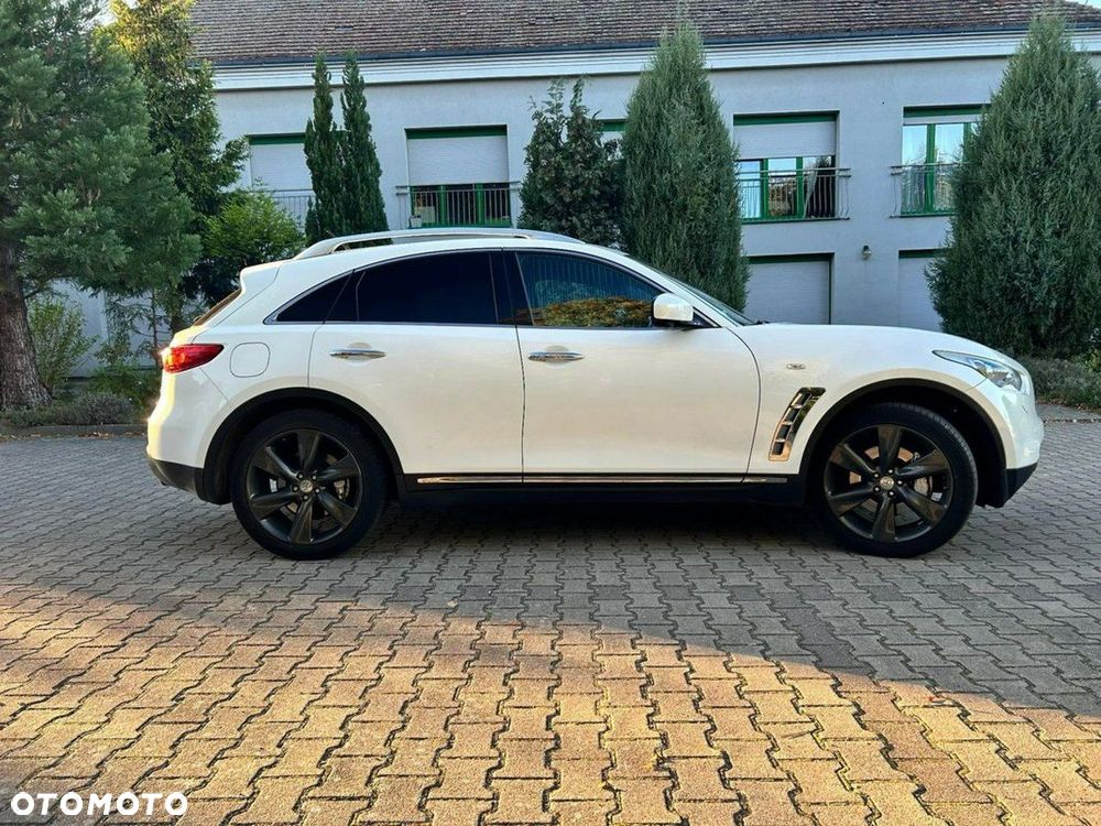 Infiniti FX - 19