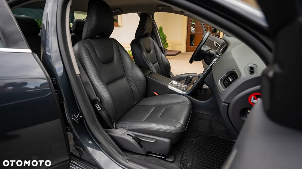 Volvo S60 2.0T Powershift Summum - 30