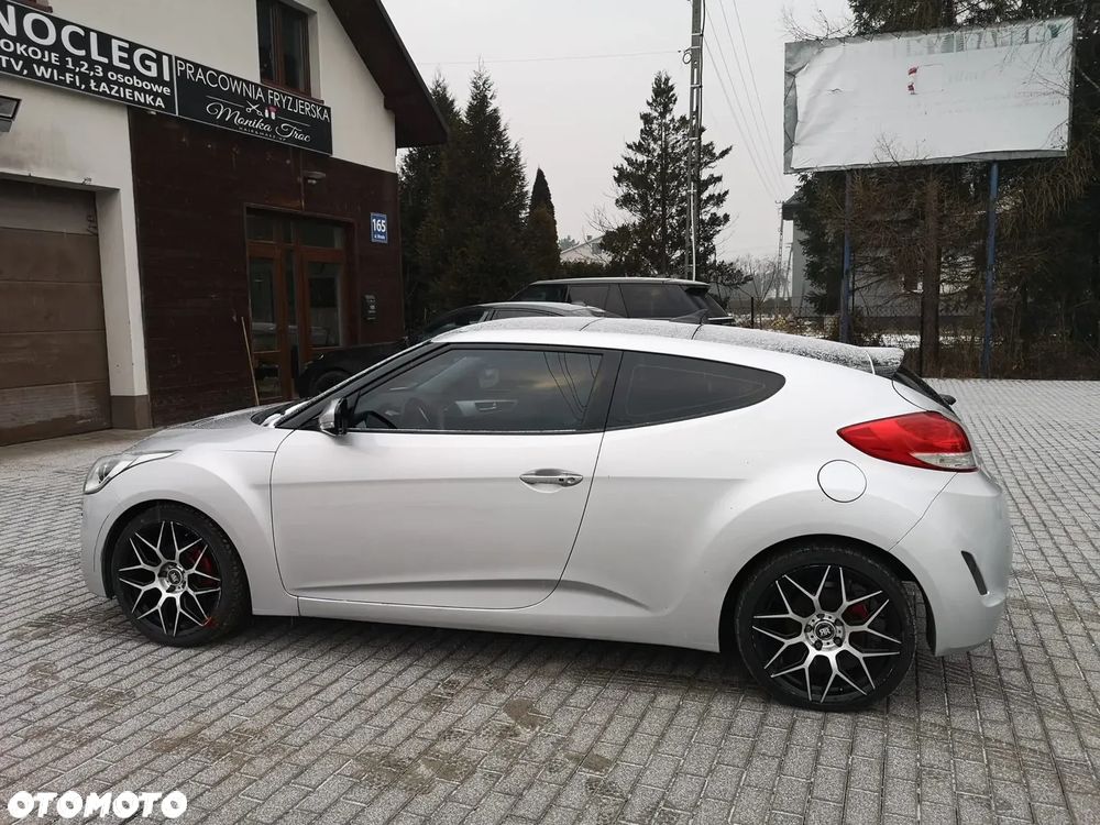 Hyundai Veloster 1.6 GDI Premium - 6