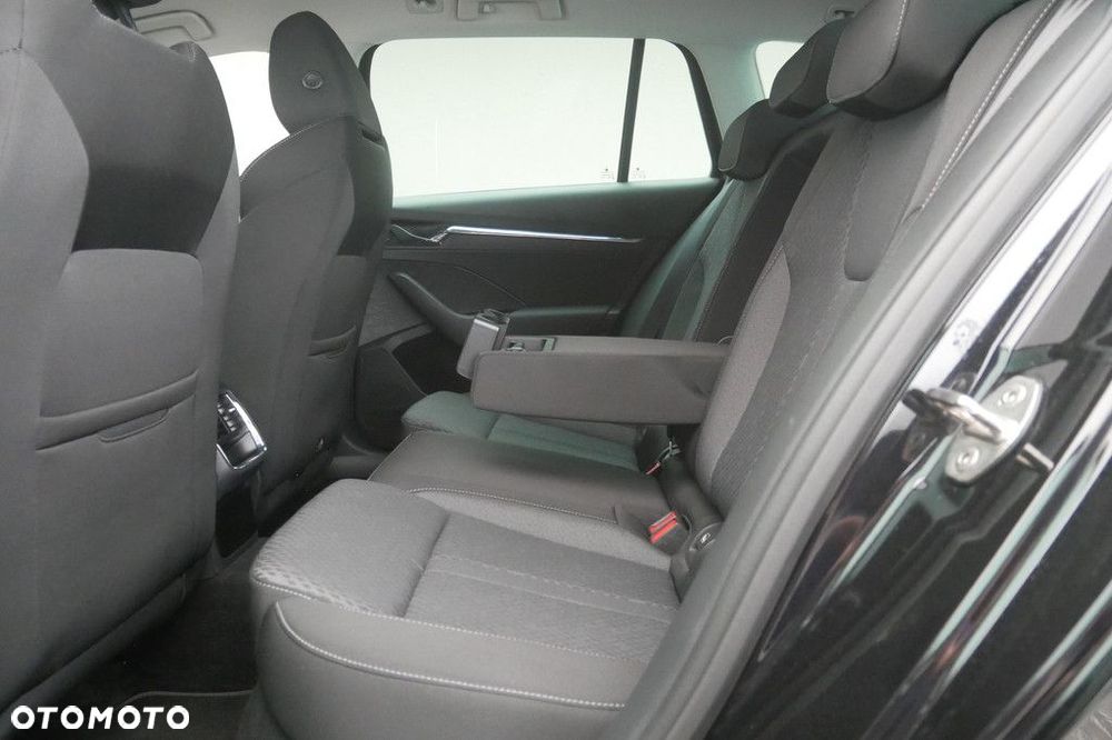 Skoda Octavia 2.0 TDI Style DSG - 15