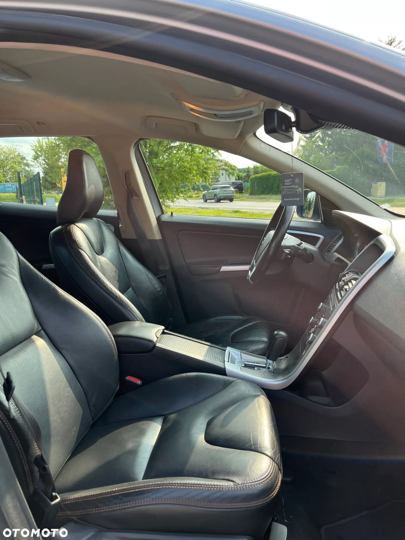 Volvo XC 60 D5 AWD - 12