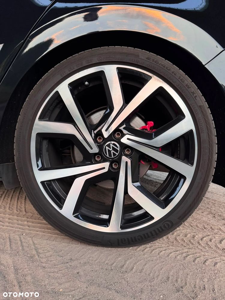 Volkswagen Polo 2.0 TSI DSG GTI - 10