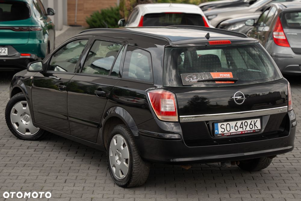 Opel Astra 1.7 CDTI Essentia - 15