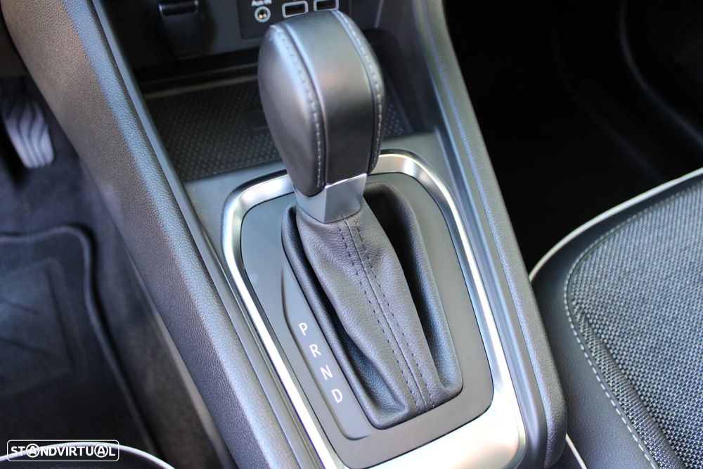 Renault Captur TCe Mild Hybrid 140 EDC GPF EVOLUTION - 36