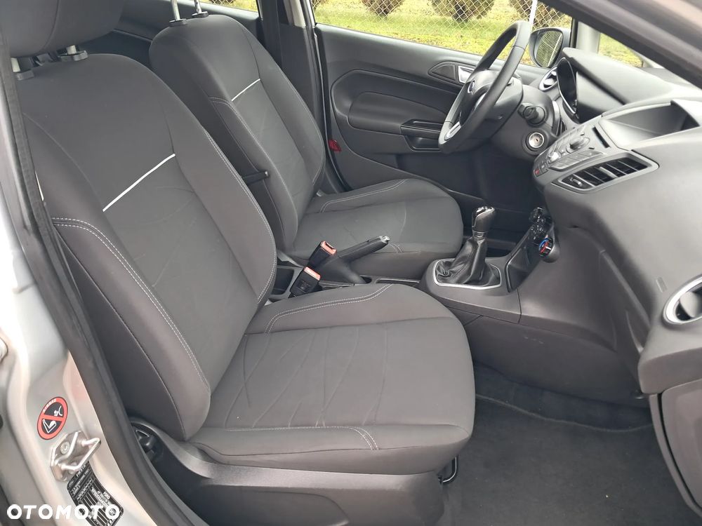 Ford Fiesta 1.6 TDCI Champions Edition - 17