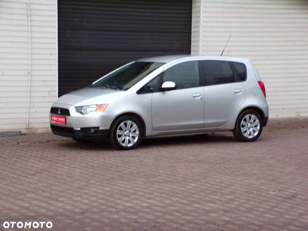 Mitsubishi Colt - 10