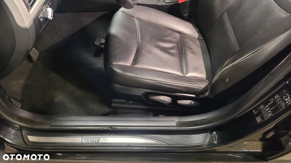 BMW Seria 3 320i - 15