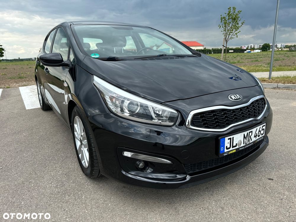 Kia Ceed - 1