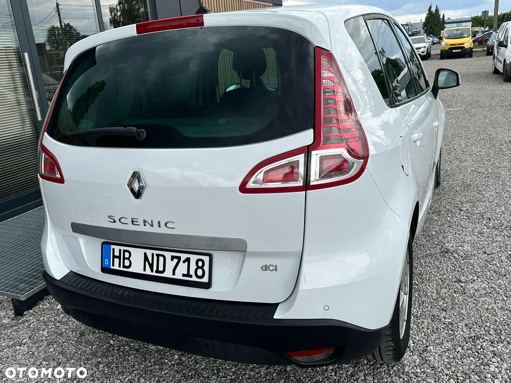 Renault Scenic 1.5 dCi Emotion - 31