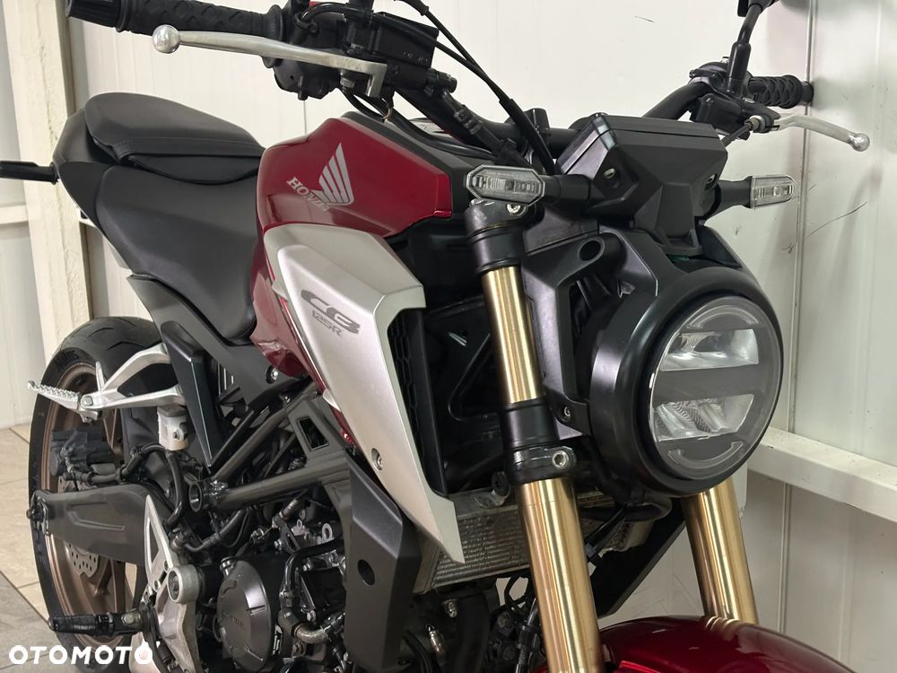 Honda CB - 10