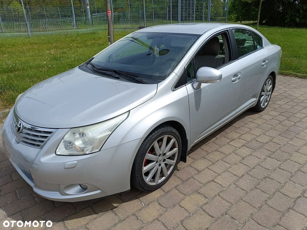 Toyota Avensis 2.2 D-4D Prestige NAVI - 4