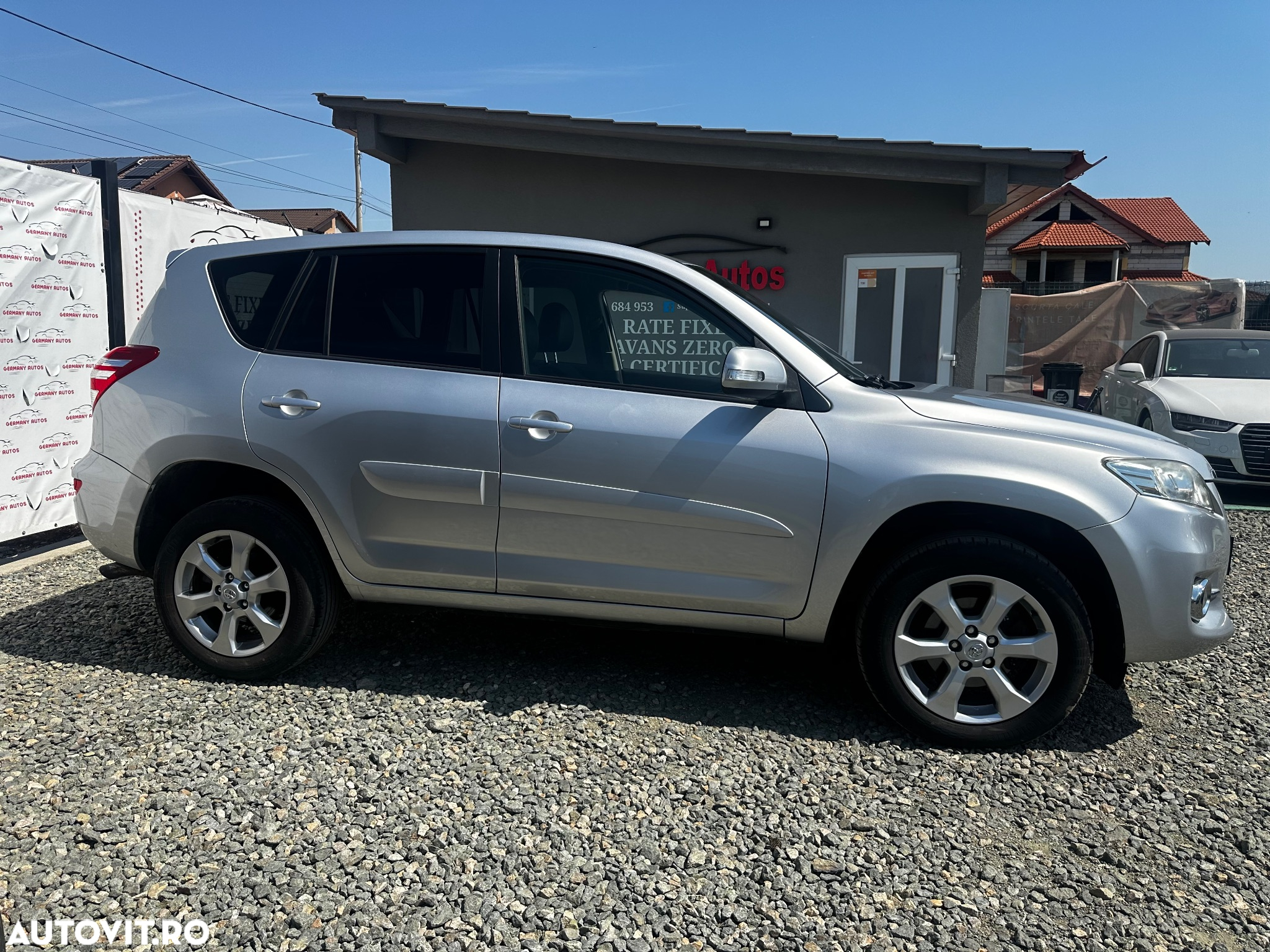 Toyota RAV4 - 2