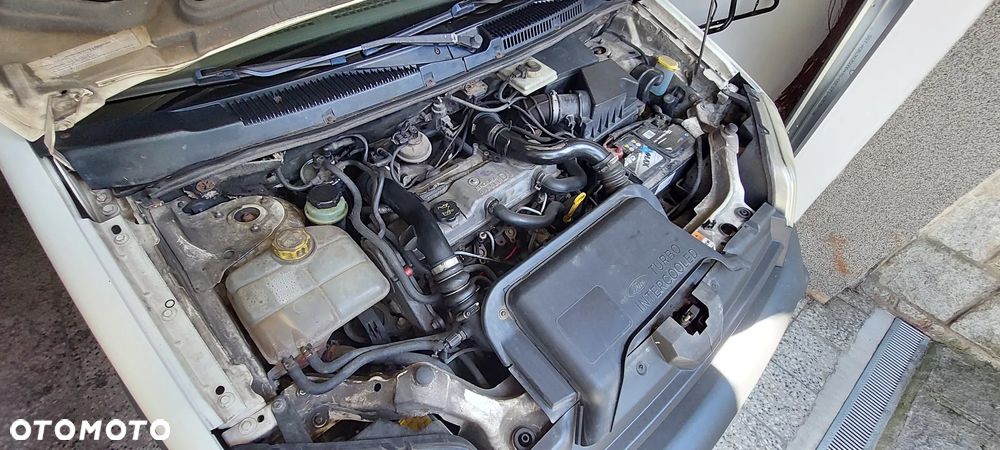 Ford TRANSIT CONNECT MK1 - 14