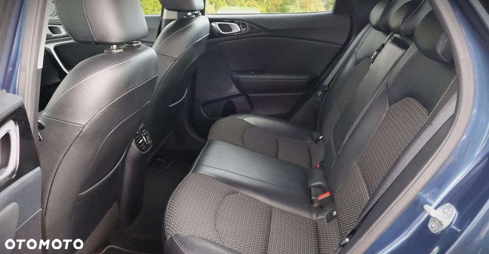 Kia XCeed - 17