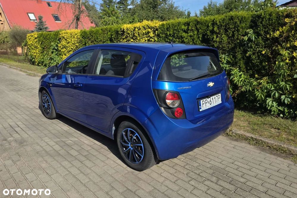 Chevrolet Aveo 1.2 LT - 5