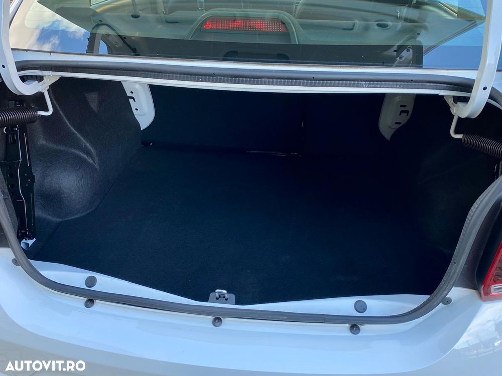 Dacia Logan 1.5 Blue dCi Laureate - 17