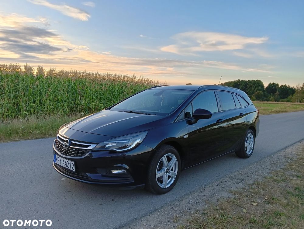 Opel Astra 1.6 CDTI Essentia - 8