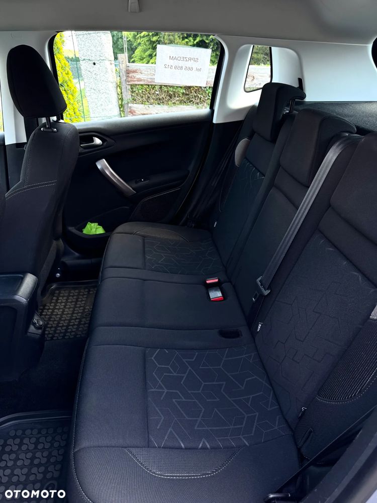 Peugeot 2008 - 13