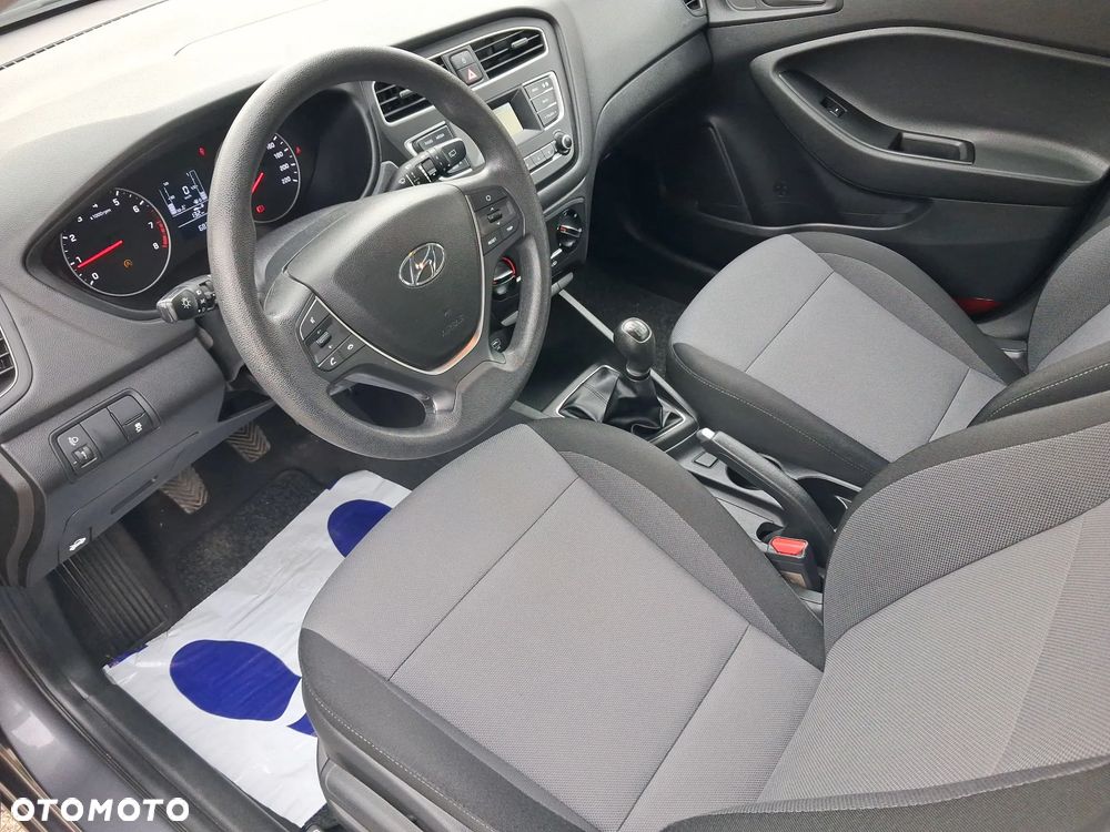 Hyundai i20 1.2 Classic Plus - 9