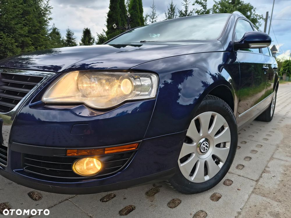 Volkswagen Passat 2.0 TDI BlueMotion Technology Comfortline - 18