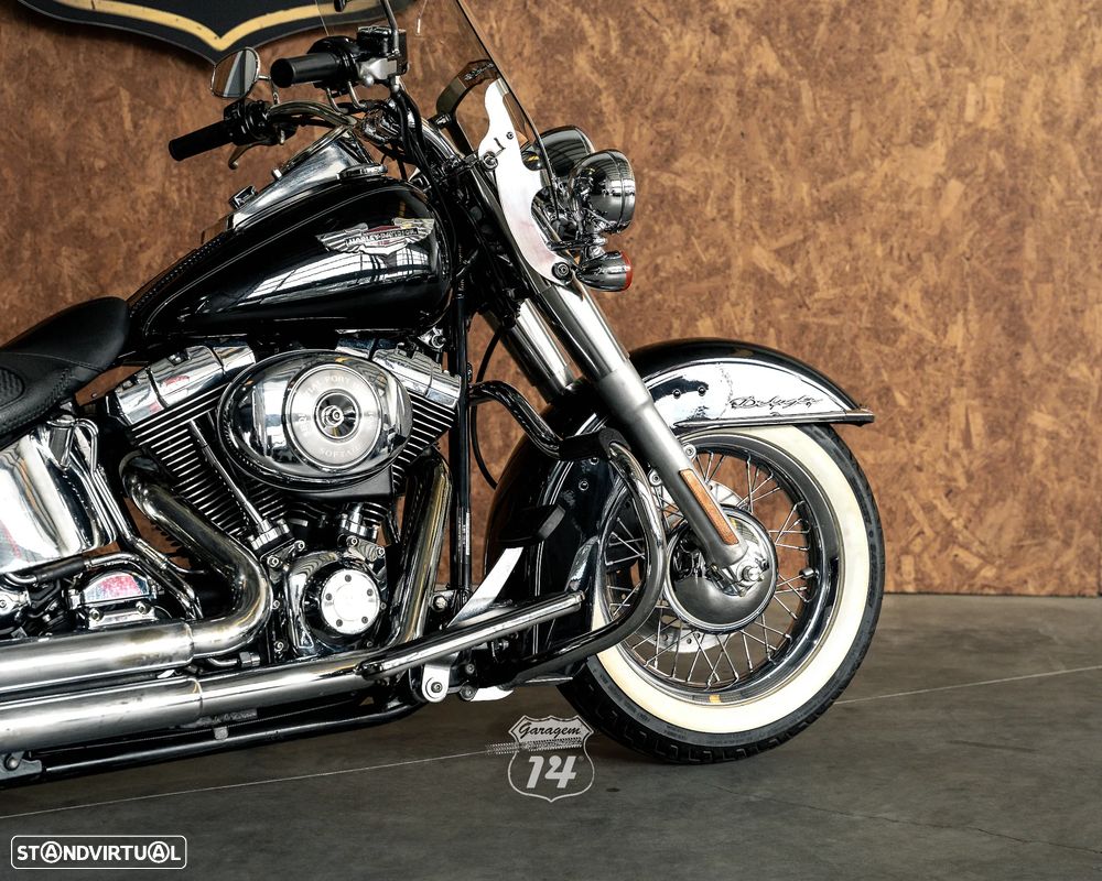 Harley-Davidson FLST Softail Deluxe - 24