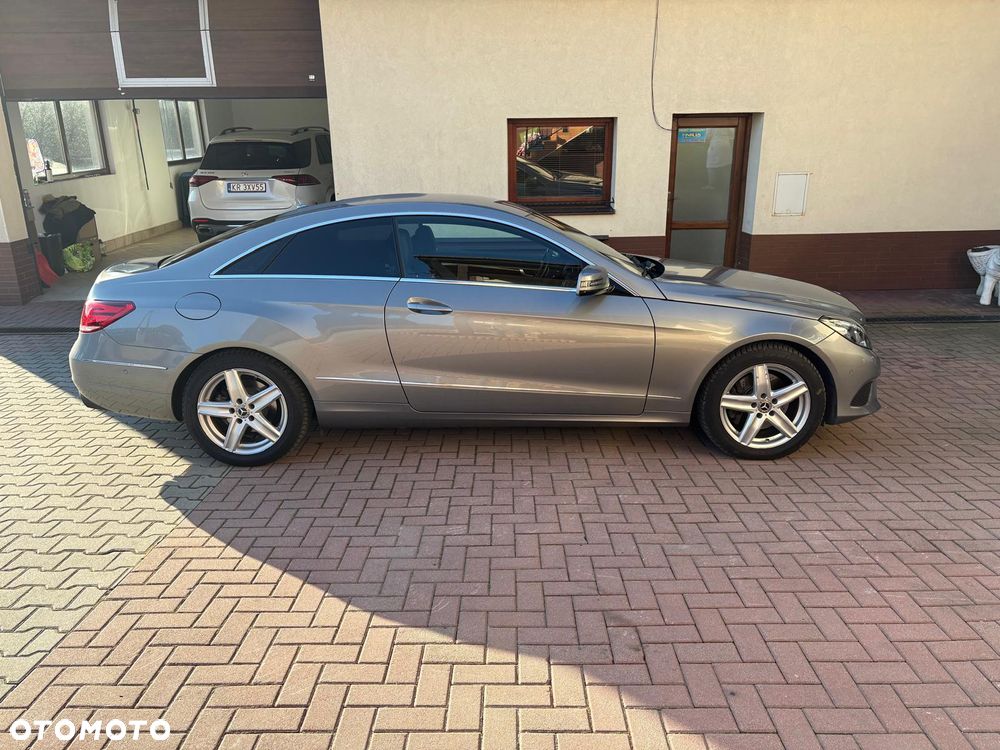 Mercedes-Benz Klasa E 250 7G-TRONIC - 8
