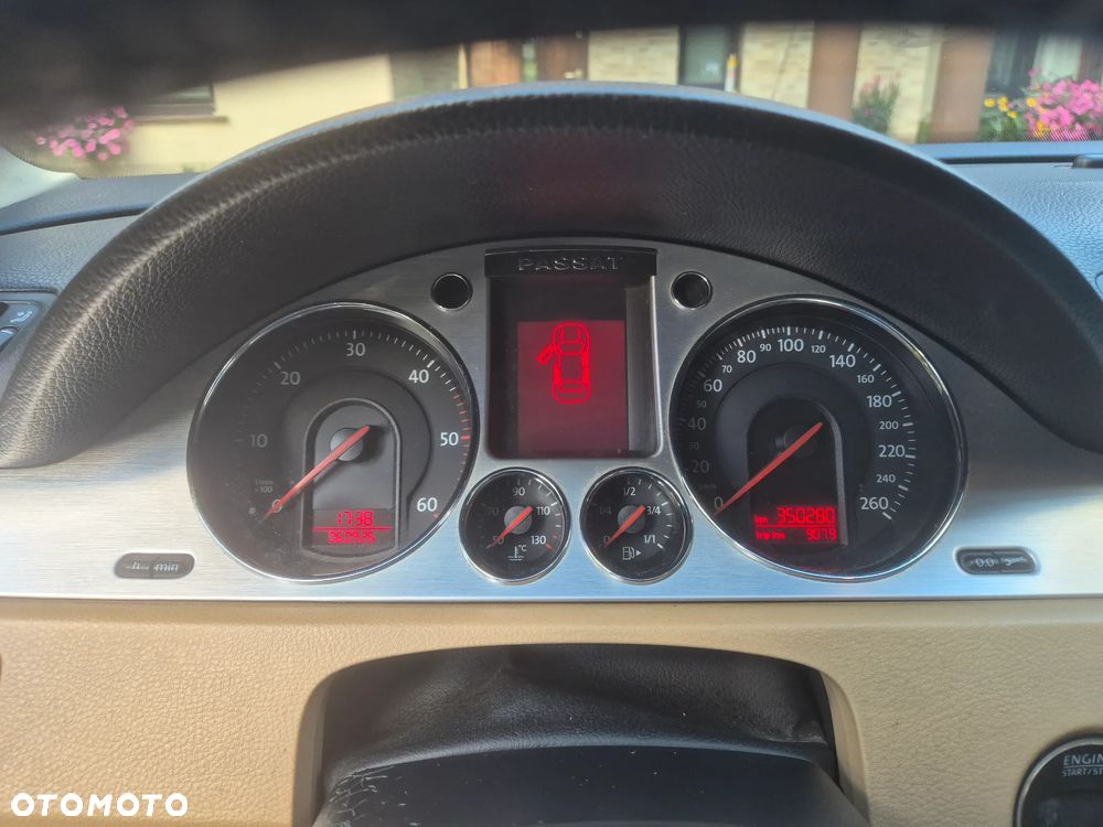 Volkswagen Passat 2.0 TDI DPF Comfortline DSG - 11