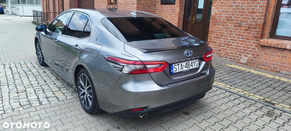 Toyota Camry - 11