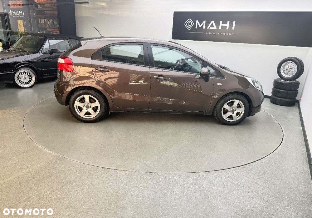 Kia Rio 1.1 CRDI Spirit - 13