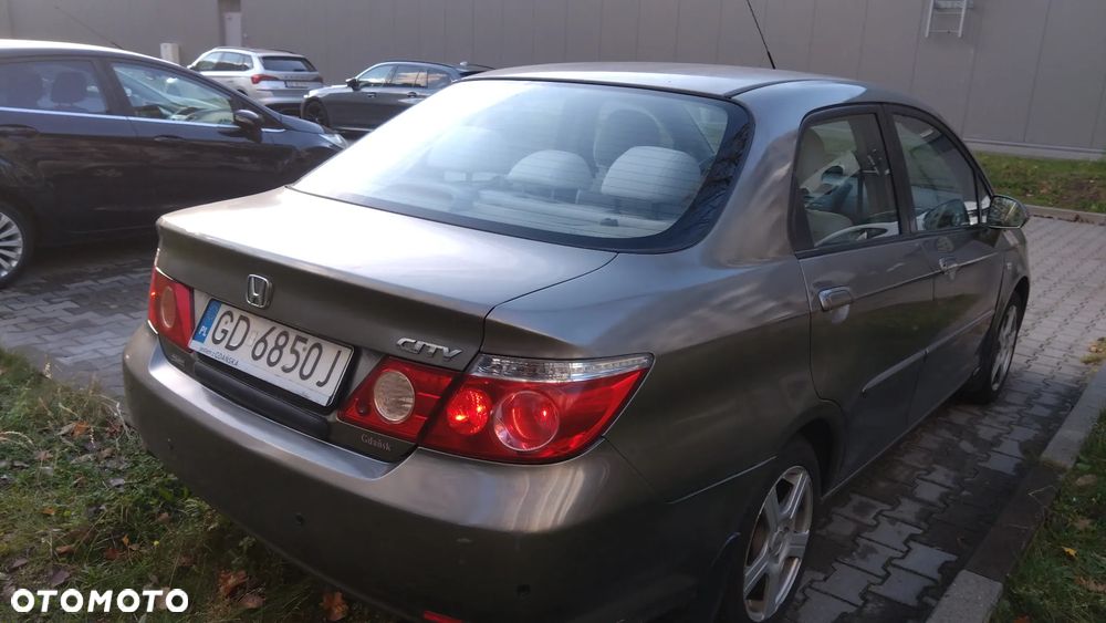 Honda City 2006 photo 3