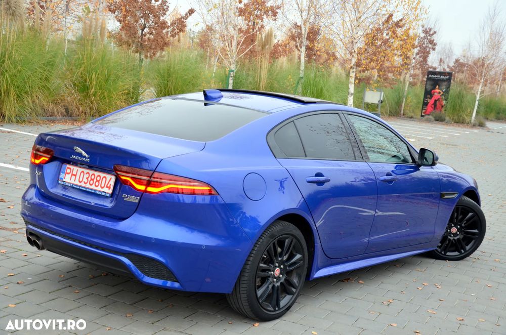 Jaguar XE 2.0 AWD R-Sport - 10