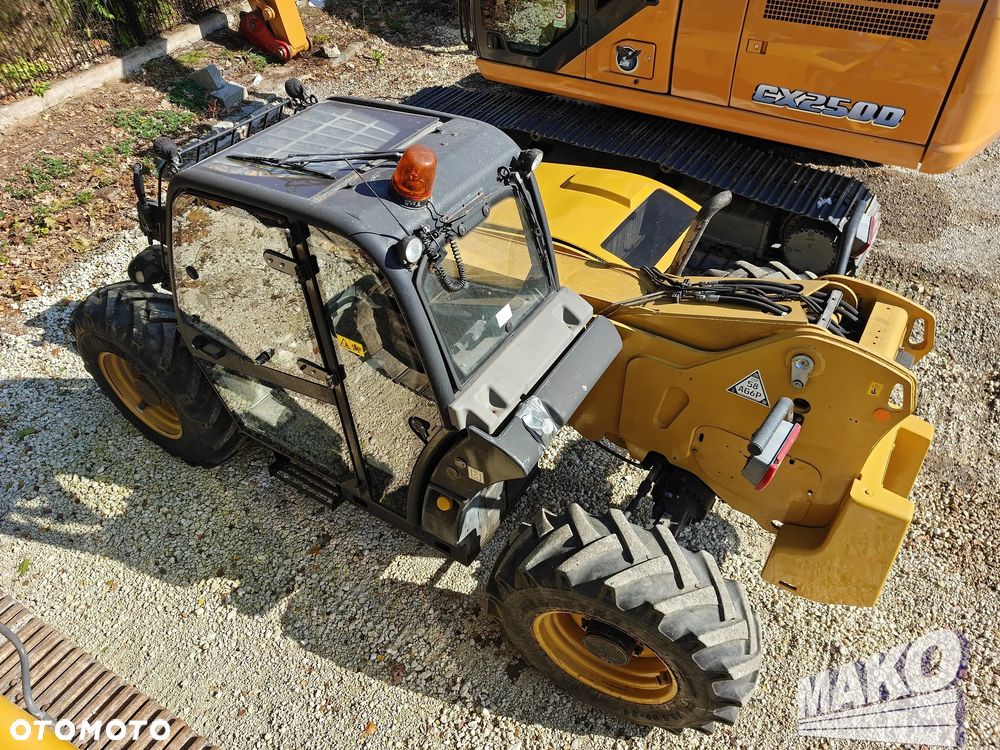 Caterpillar TH407 - 2