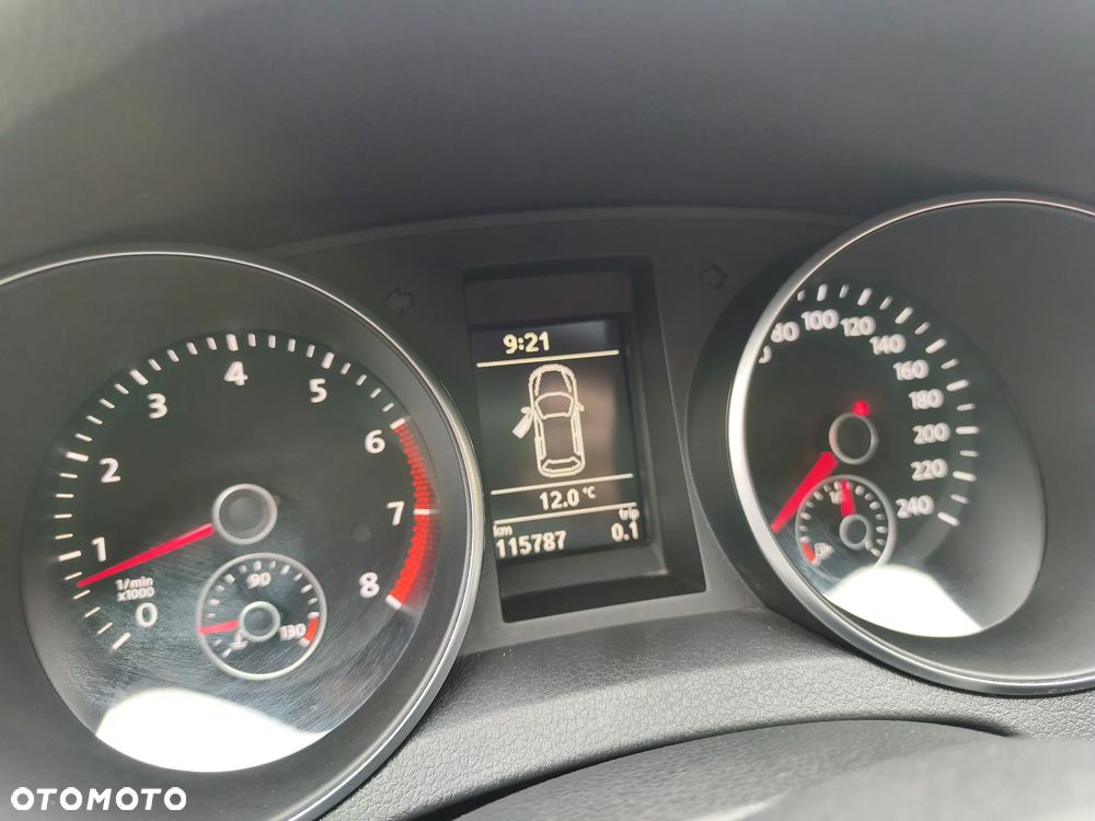 Volkswagen Golf - 26