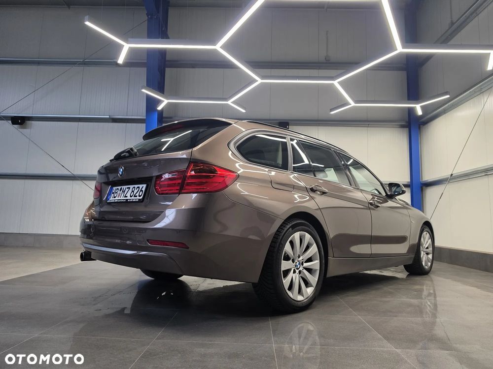 BMW Seria 3 318d Modern Line - 14