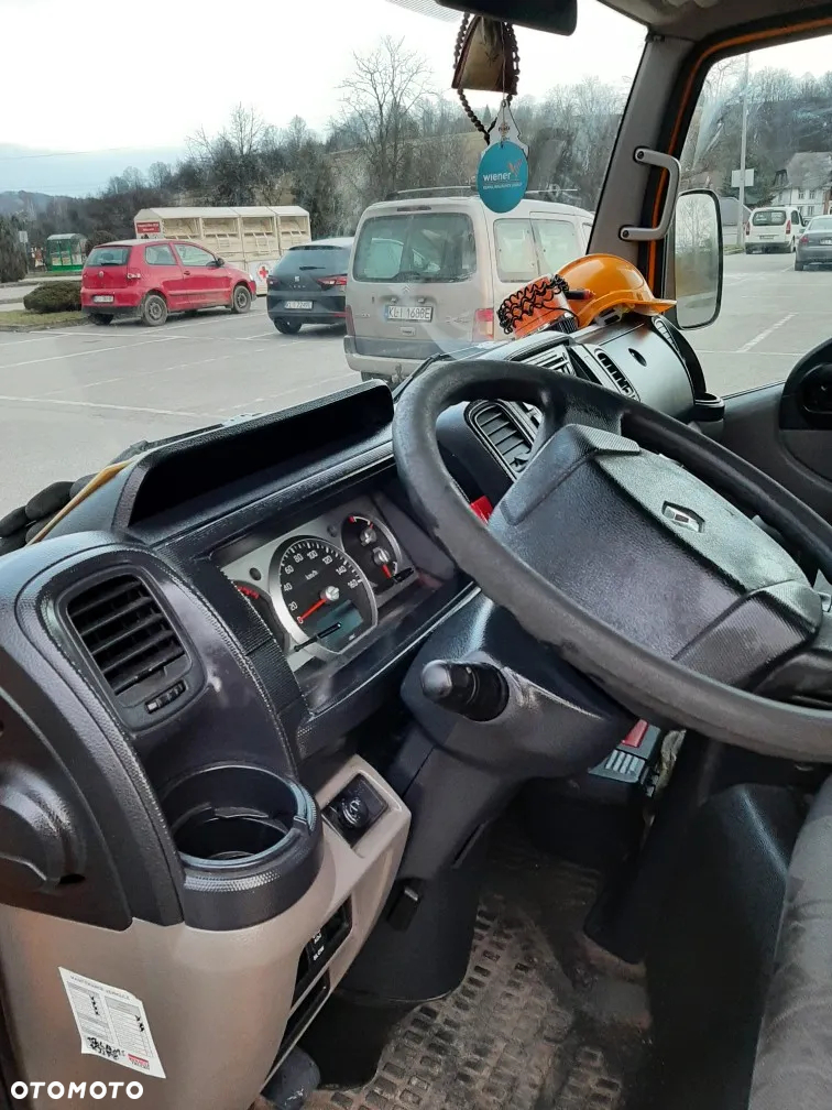 Renault MAXITY - 6
