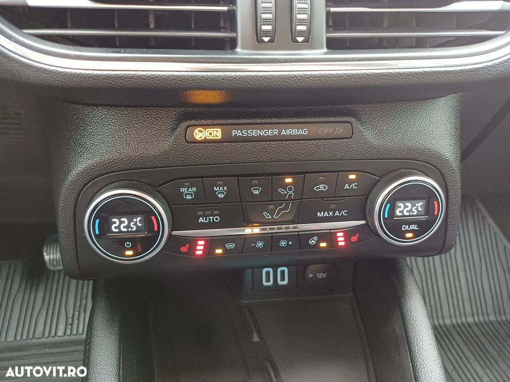 Ford Focus 1.5 EcoBlue Titanium - 18