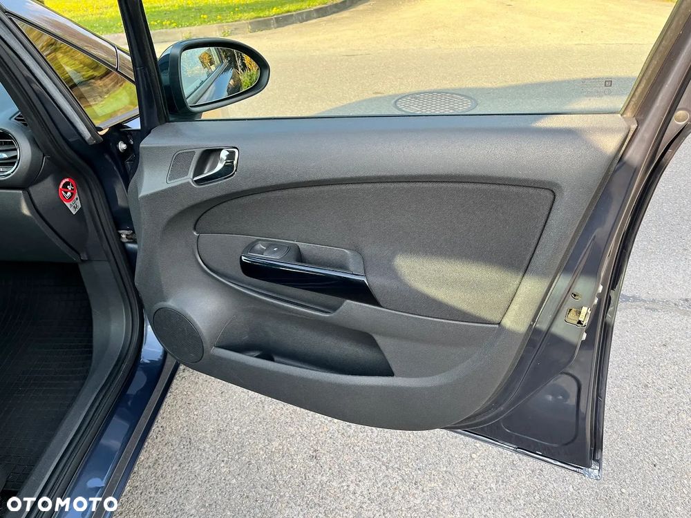 Opel Corsa 1.2 16V Edition - 29