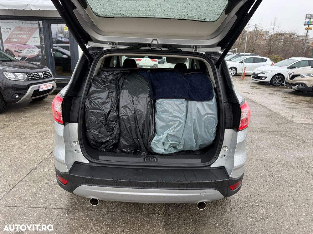 Ford Kuga 2.0 TDCi 4WD Powershift Titanium - 16