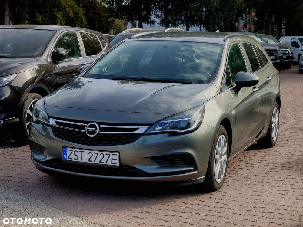 Opel Astra 1.6 D (CDTI) Automatik Edition - 4