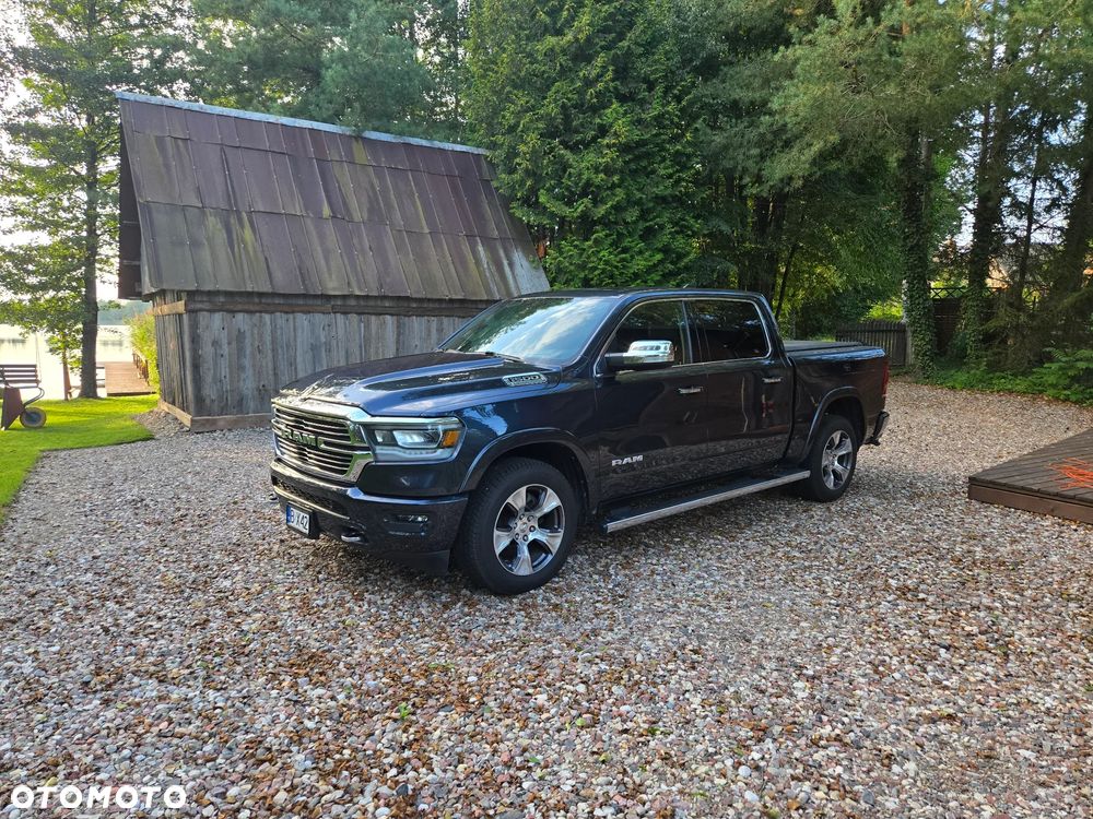 RAM 1500 5.7 eTorque Crew Cab Shortbed Laramie Chrome - 2