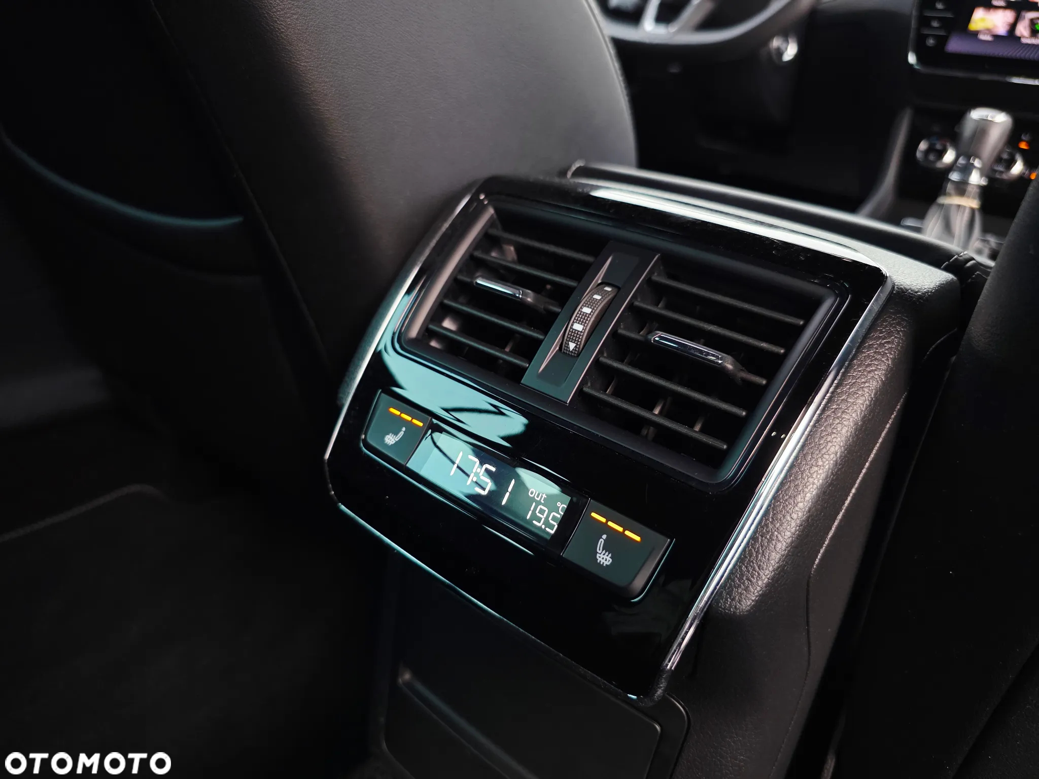 Skoda Superb 1.4 TSI Plug-In Hybrid Sportline DSG - 19