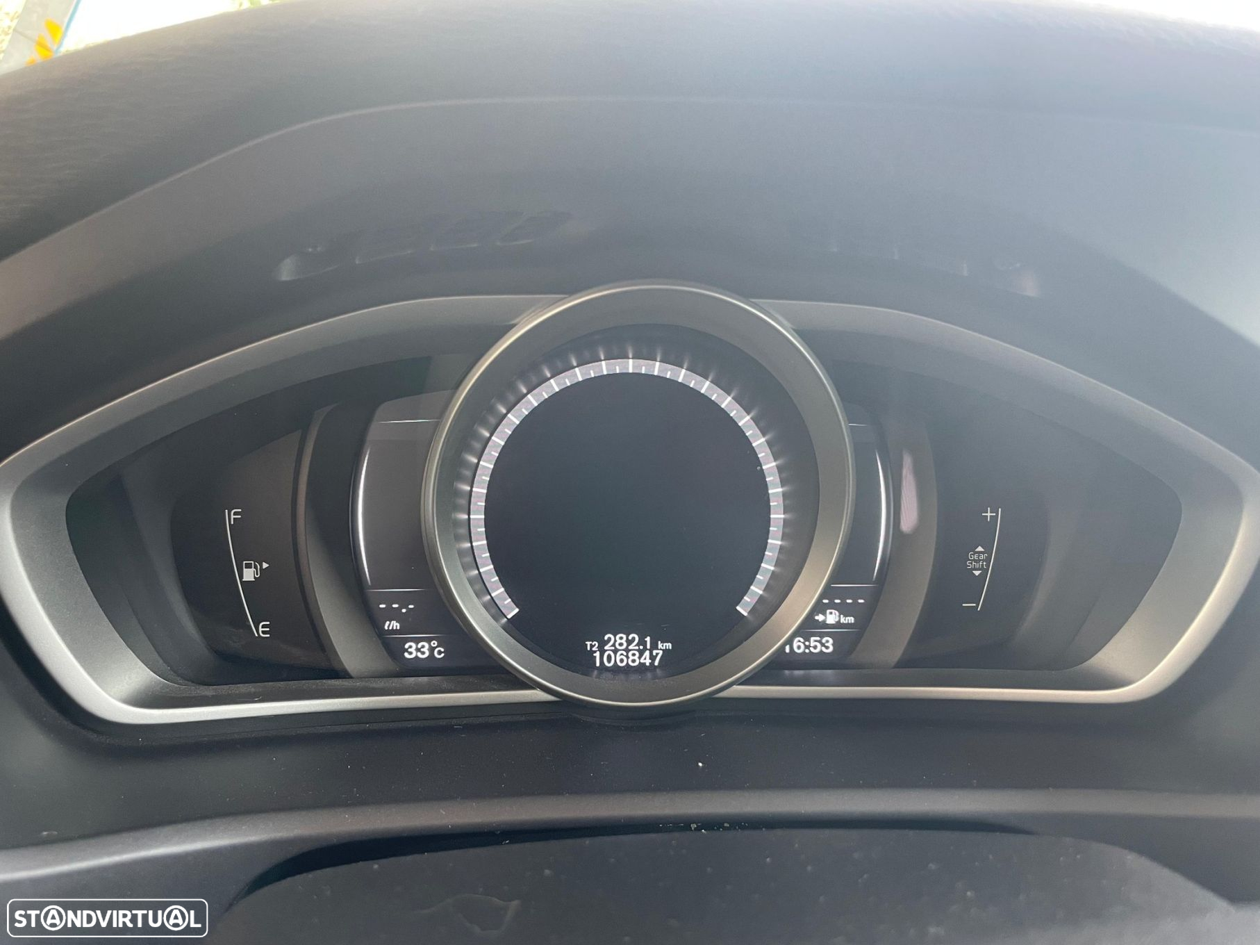 Volvo V40 2.0 D2 Momentum Eco - 10