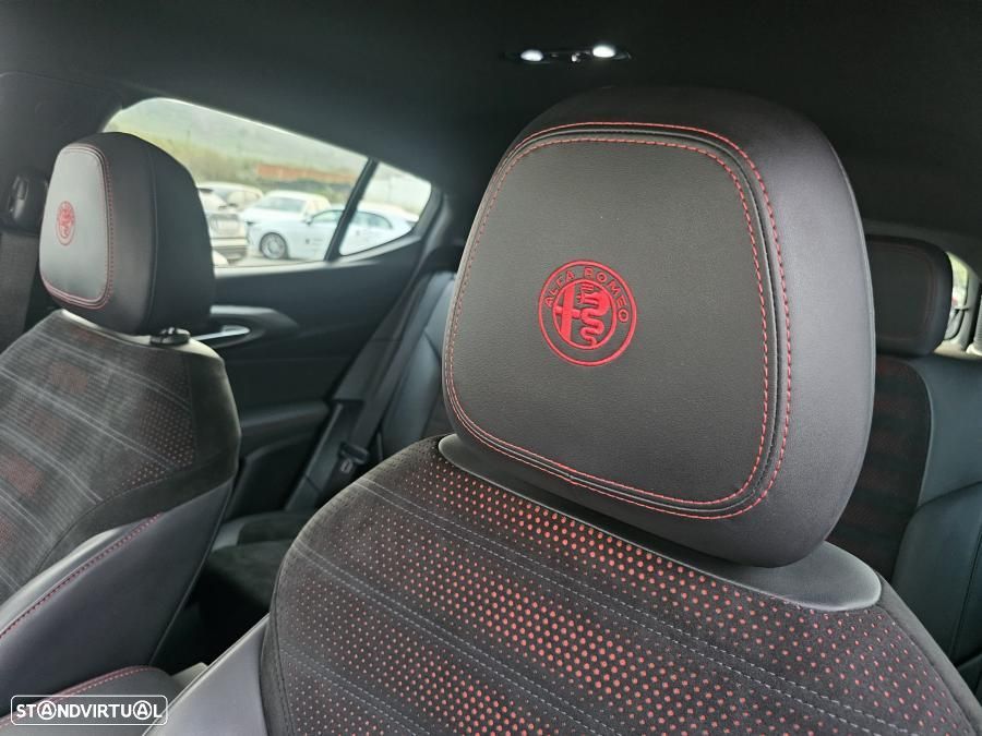 Alfa Romeo Tonale 1.3 Plug-In Hybrid Veloce e-AWD - 34