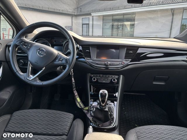 Opel Astra 1.4 T Dynamic - 10