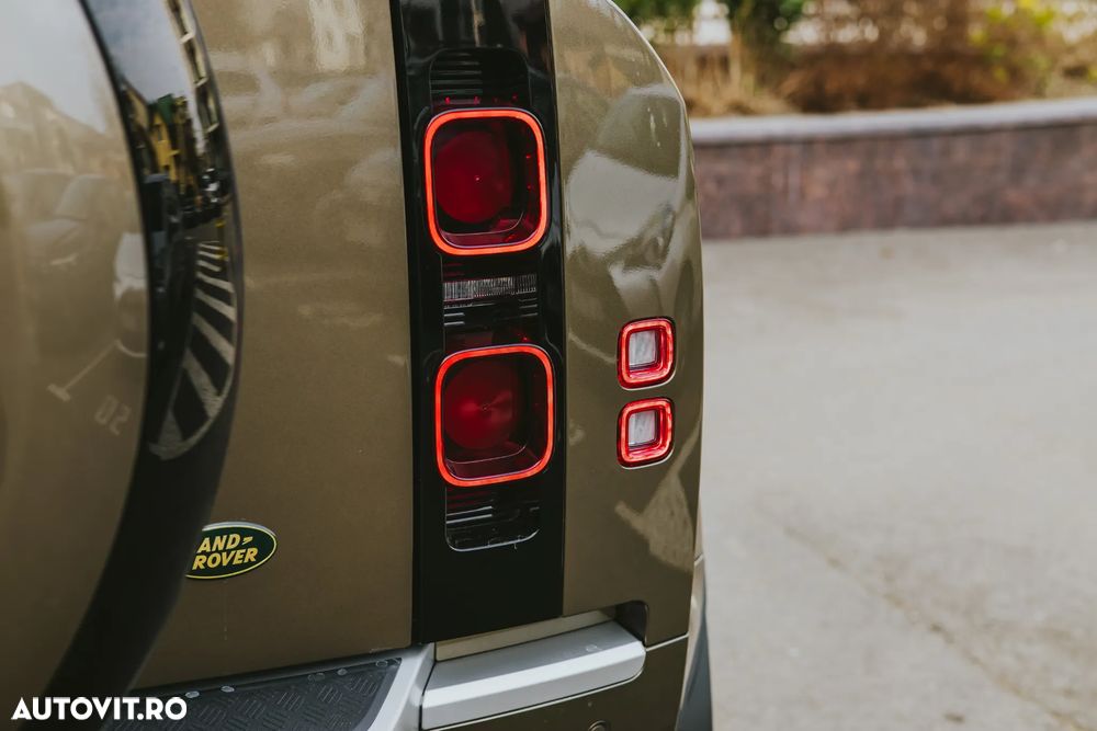 Land Rover Defender 110 3.0 D250 MHEV XS Edition - 17