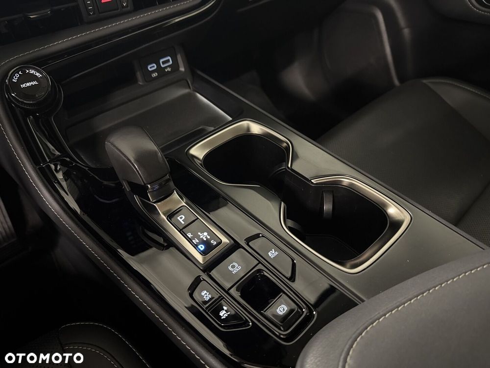 Lexus NX 350h Business AWD - 23