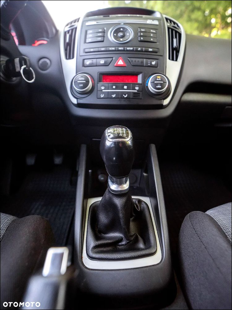 Kia Ceed - 26
